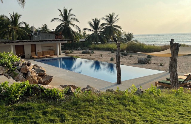 Oceanfront Casa Sonna Mango Suite- 2BDR Designer Villa in La Saladita, Mexico