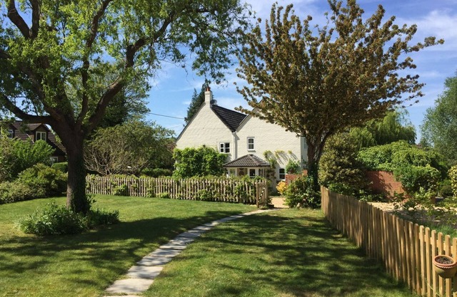 October House Holiday Cabin