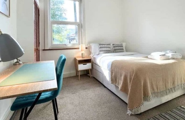 Omega @ Hanwell | Double Room