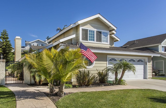 OPEN Oct 18-23! Pool, Spa, Billiards, Pets, Beach Spa Getaway!
