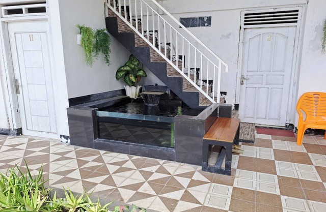 OYO 92520 Safira Guest House Danau Ranau