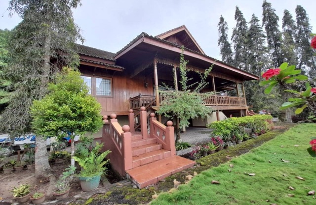 OYO Homes 91121 Desa Wisata Kotabatu Danau Ranau