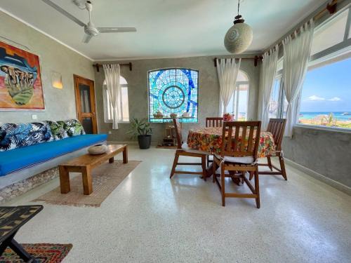 Paka Apartment (Infinity Kira Island Apartment)