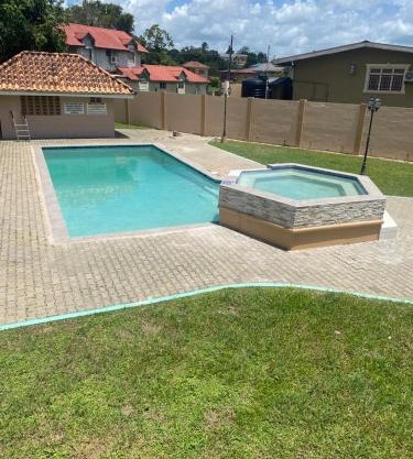 Palm Springs Apartments