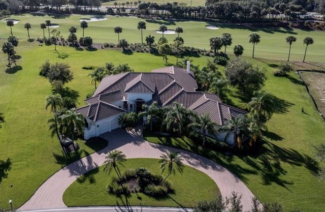 Paradise awaits you for your and your fur babies!