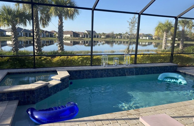 Paradise in River Hall country club