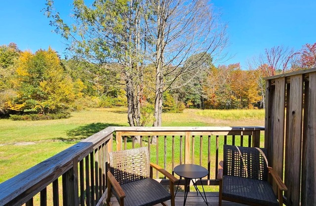 Peaceful, Stunning and Perfect Location! Stay with us at Foxtrot 4!