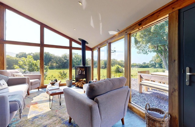 Penlan - Three Bedroom Cottage, Sleeps 6