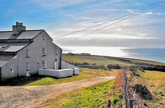 Penrhyn Mawr - HW7642