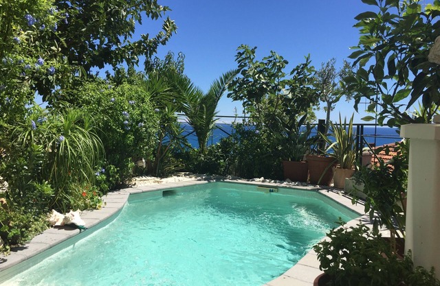 PENTHOUSEWITH JACUZZI SEA VIEW BETWEEN MONACO AND THE ITALIAN BORDER