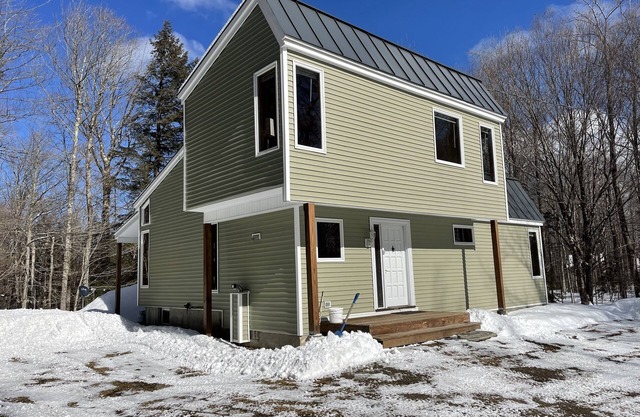 Perfect house surrounded by National Forest to get away and decompress!