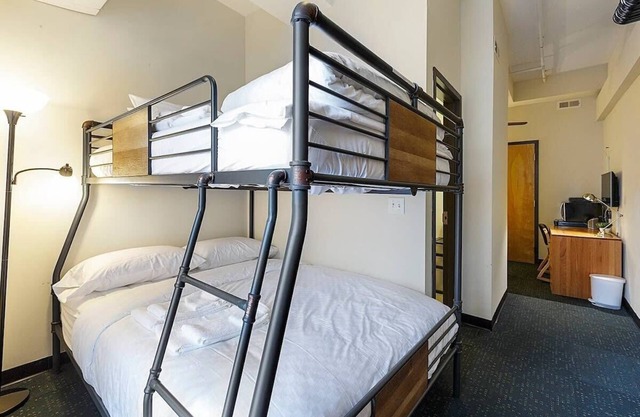 Perfect Studio, Walk To Park!