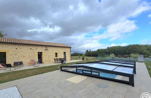 Perigord House with Private Pool and Air Conditioning