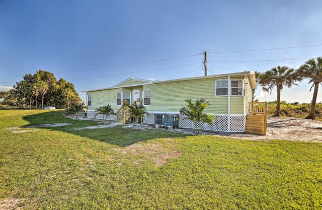 Pet-Friendly Home 10 Mi to Lake Okeechobee!