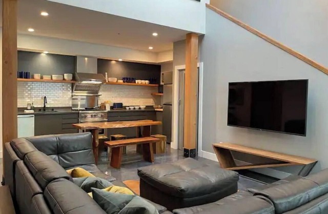 Petaluma Warehouse Loft Collection Unit E