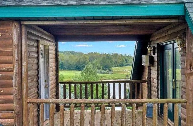 Phantom Pines Lodge | 3-Story, Private Golf Course View