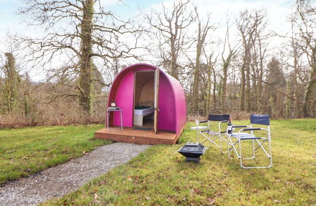 POD 2, pet friendly, country holiday cottage in St Asaph