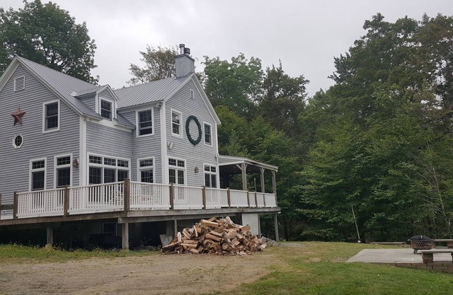 Post and Beam-Great for a Golf, Hiking Get-A-Way for multiple families