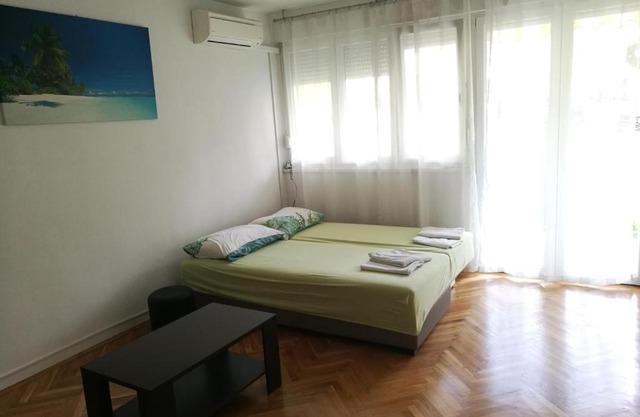 Pretty big double bed room with balcony