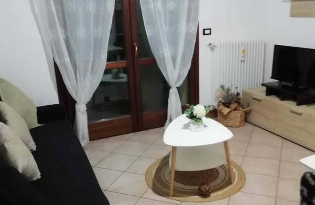 Pretty home near station