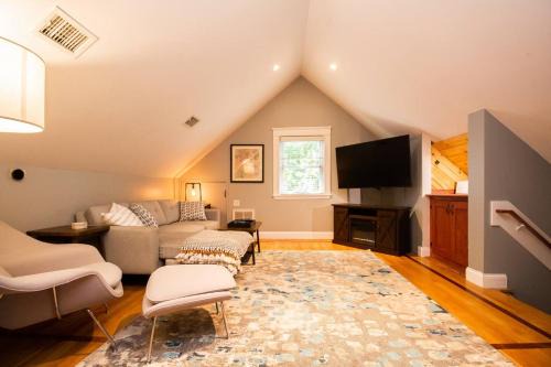 Pristine 1bed In Savin Hill