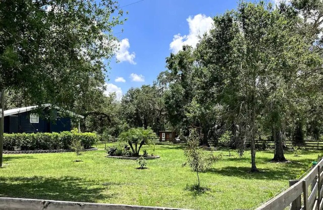 Private 3BR/3BA Cottage surrounded by farms & tranquility for a perfect getaway