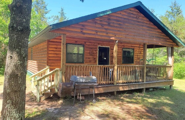 Private cabin with direct ATV/UTV trail access