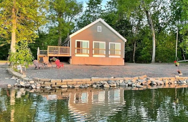 Private Cottage on Lake Champlain