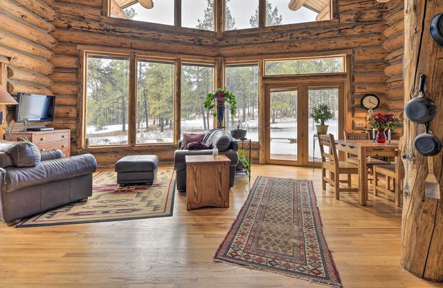 Private Nature Escape - Drive to Fishing & Hiking!