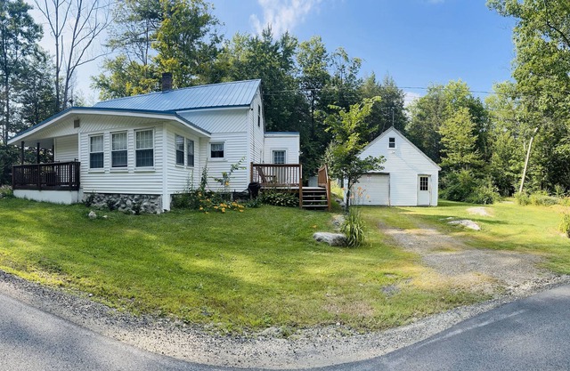 Private NH Getaway Near Onway Lake