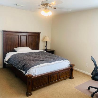 Private Queen Room Cypress 290, TX