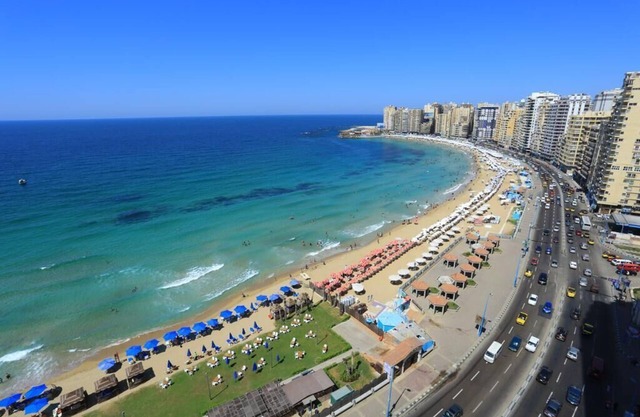 Private Room in apartment Luxury,Clean,Full Furniture,Sea& Hilton View,downtown.