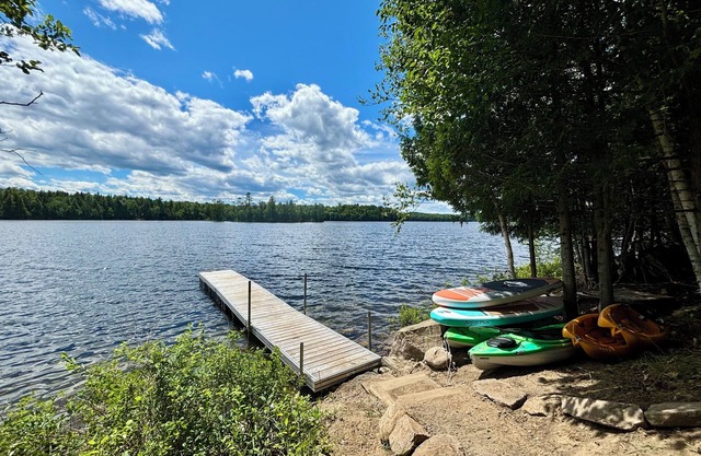 Private Waterfront SPA Perfect Sunsets Clean Lake