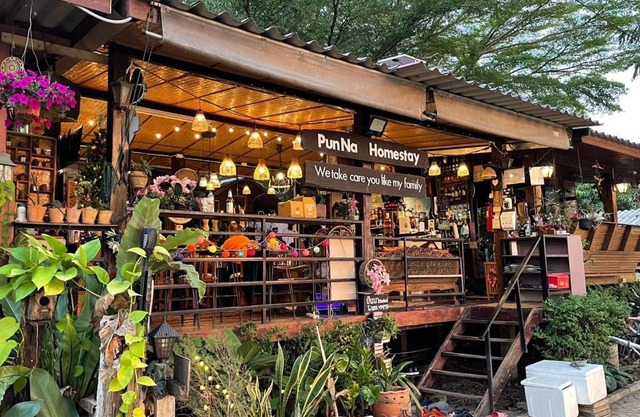 PunNa Homestay @ Bangsai