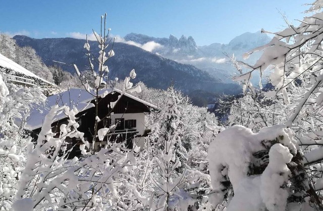 Quaint Heutal house in Unken