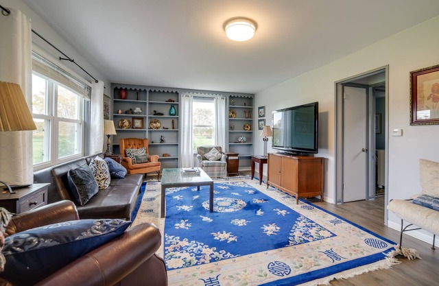 Quaint Ripley Retreat - 5 Mi to Ripley Beach!