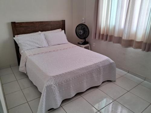 Quarto privado com ar condicionado