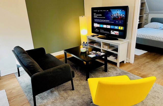 Quiet and spacious apartment, fully equipped, wifi Share Save