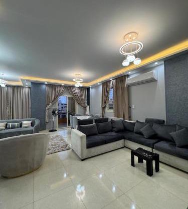 Quiet Apartment in Sheikh Zayed Near Top Malls