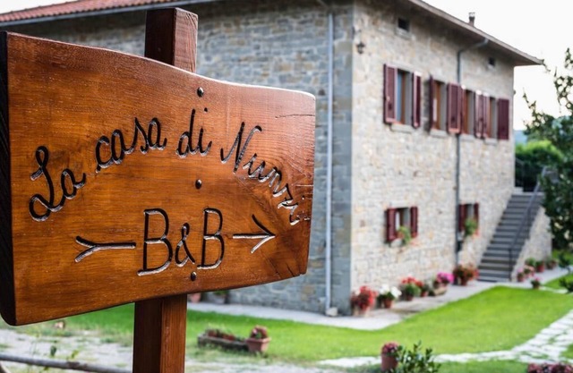 Quiet countryside Holiday House near Cortona