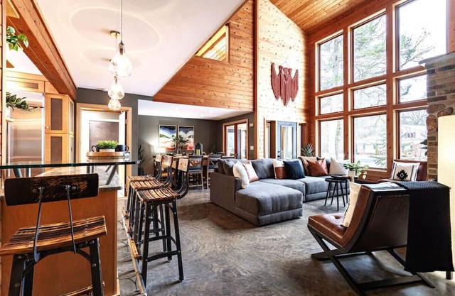 Rapids Rustic Retreat