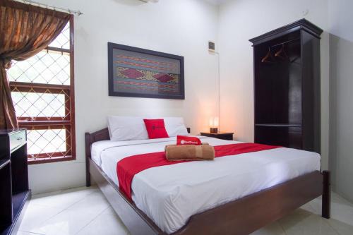 RedDoorz Syariah near Ngade Lake Ternate