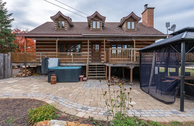 Relax & Rewind : Spacious Waterfront with SPA