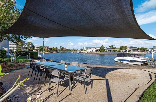 Relaxation Awaits at Runaway Cove