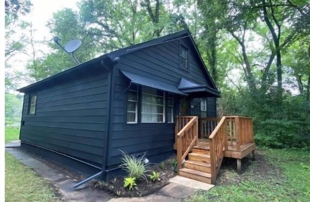 Relaxing home ON the Fox river