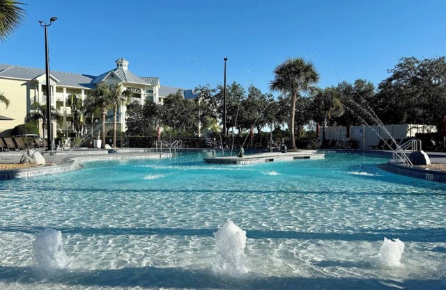 Relaxing Stay with Easy Disney Parks Access | 5 Pools & Free Shuttle!