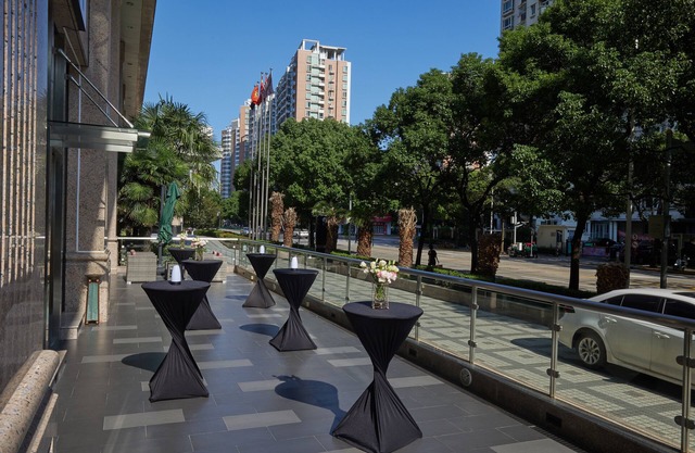 Renaissance Shanghai Pudong Hotel