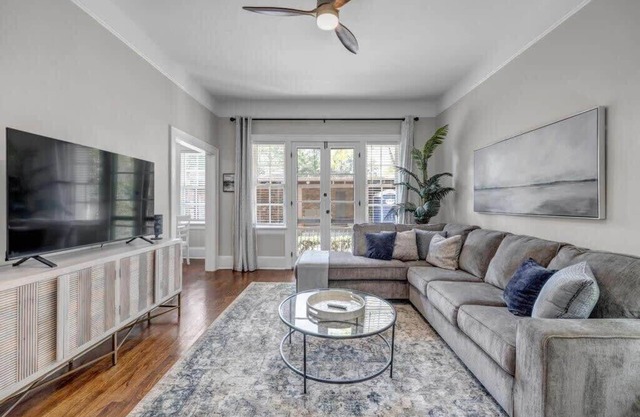 Renovated Apt - Blocks from Shoppes of Avondale!