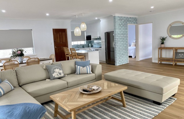 Renovated coastal apartment 5 mins walk to the water, shops and restaurants.