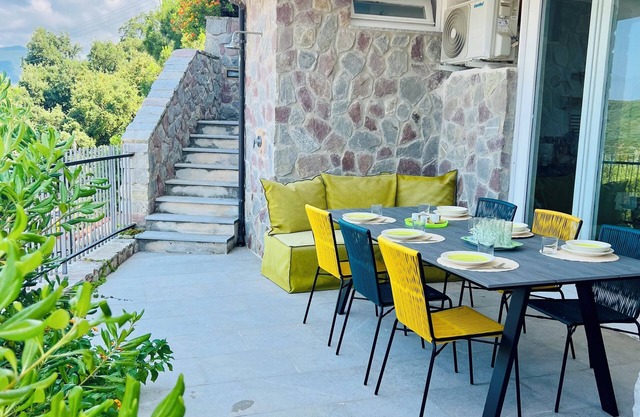 Renovated, modern and comfortable apartment, close to downtown and the sea